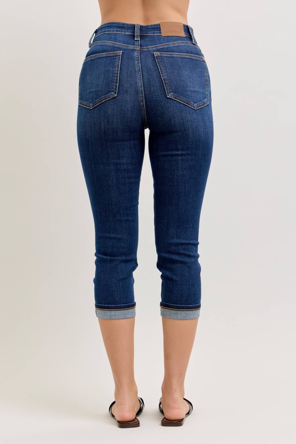 Judy Blue Jeans - HW Capri w/ Single Cuff