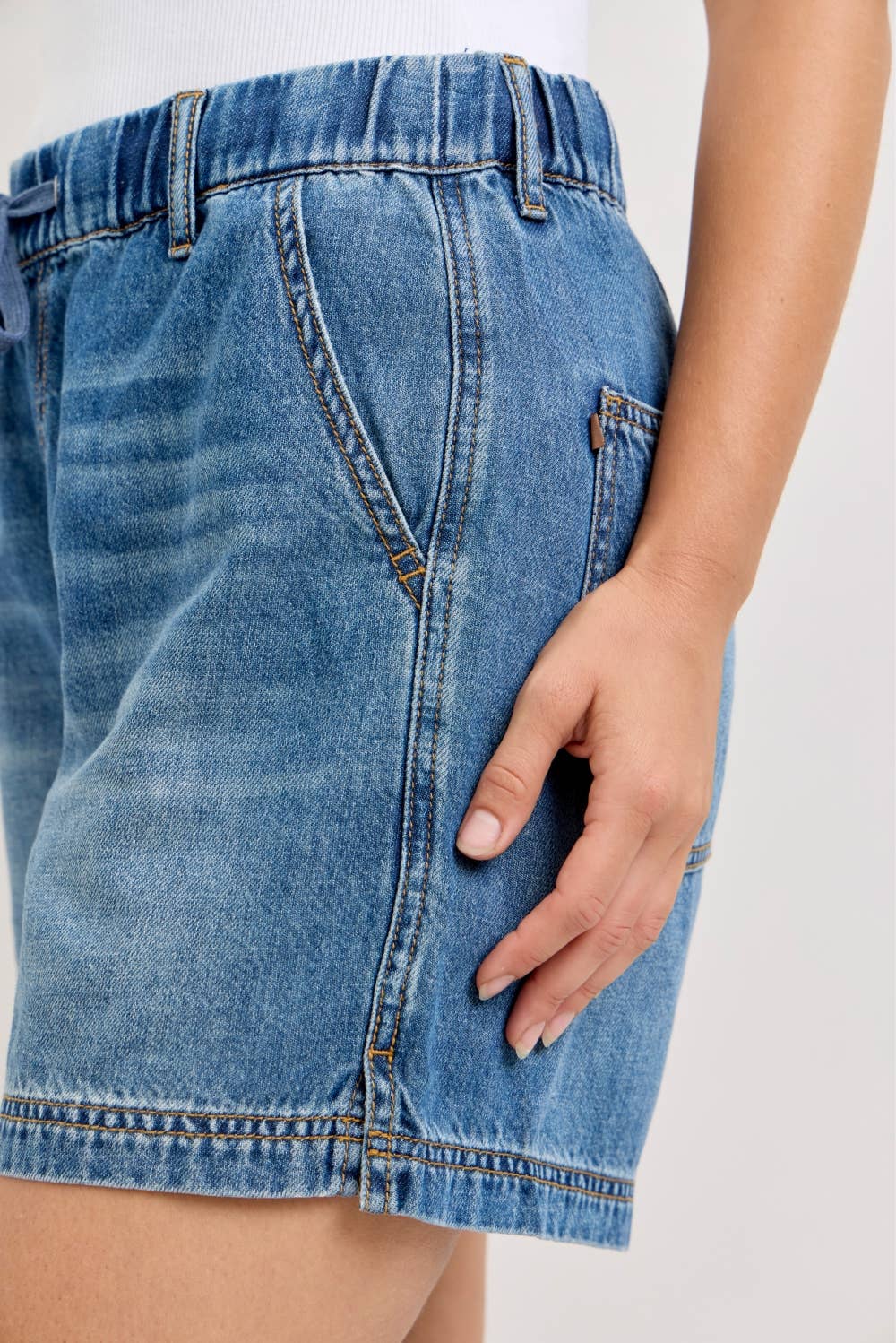 Judy Blue Jeans - HW Baggy Short Featherweight