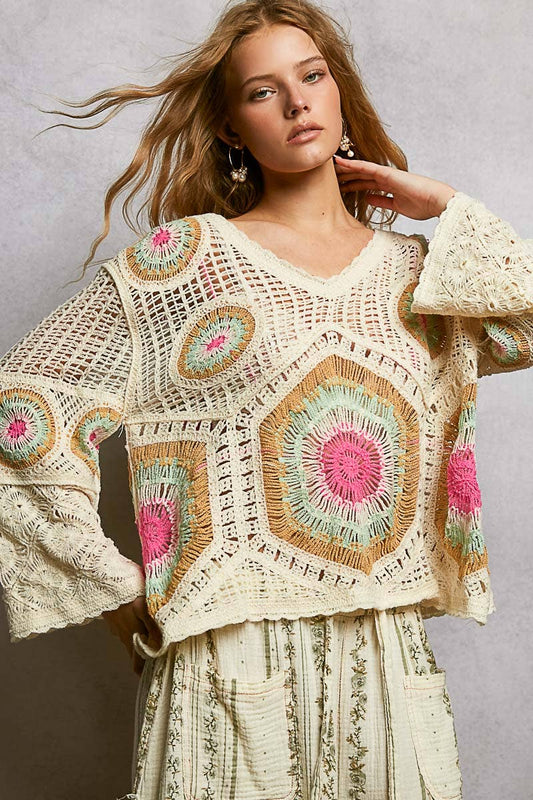 Pol Clothing - V-Neck Granny Circle Motif Scalloped Edge Crochet Top