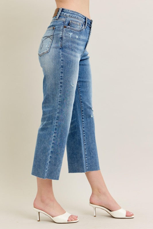 Judy Blue HW Back Pkt Embroidery & Raw Cut Hem Crop