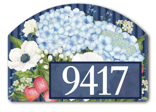 Nicole Tamarin Strawberry Summer Yard DeSign 14" x 10"