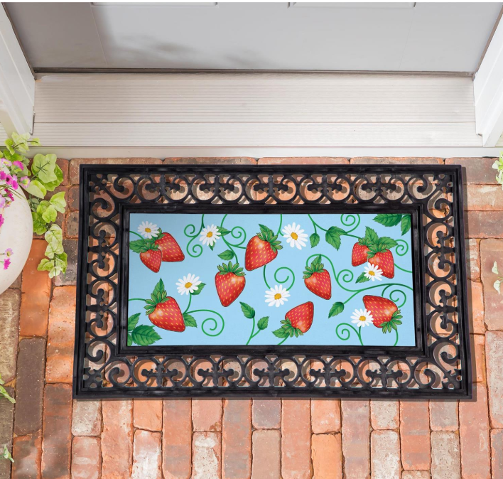Sweet Strawberries Sassafras Switch Mat