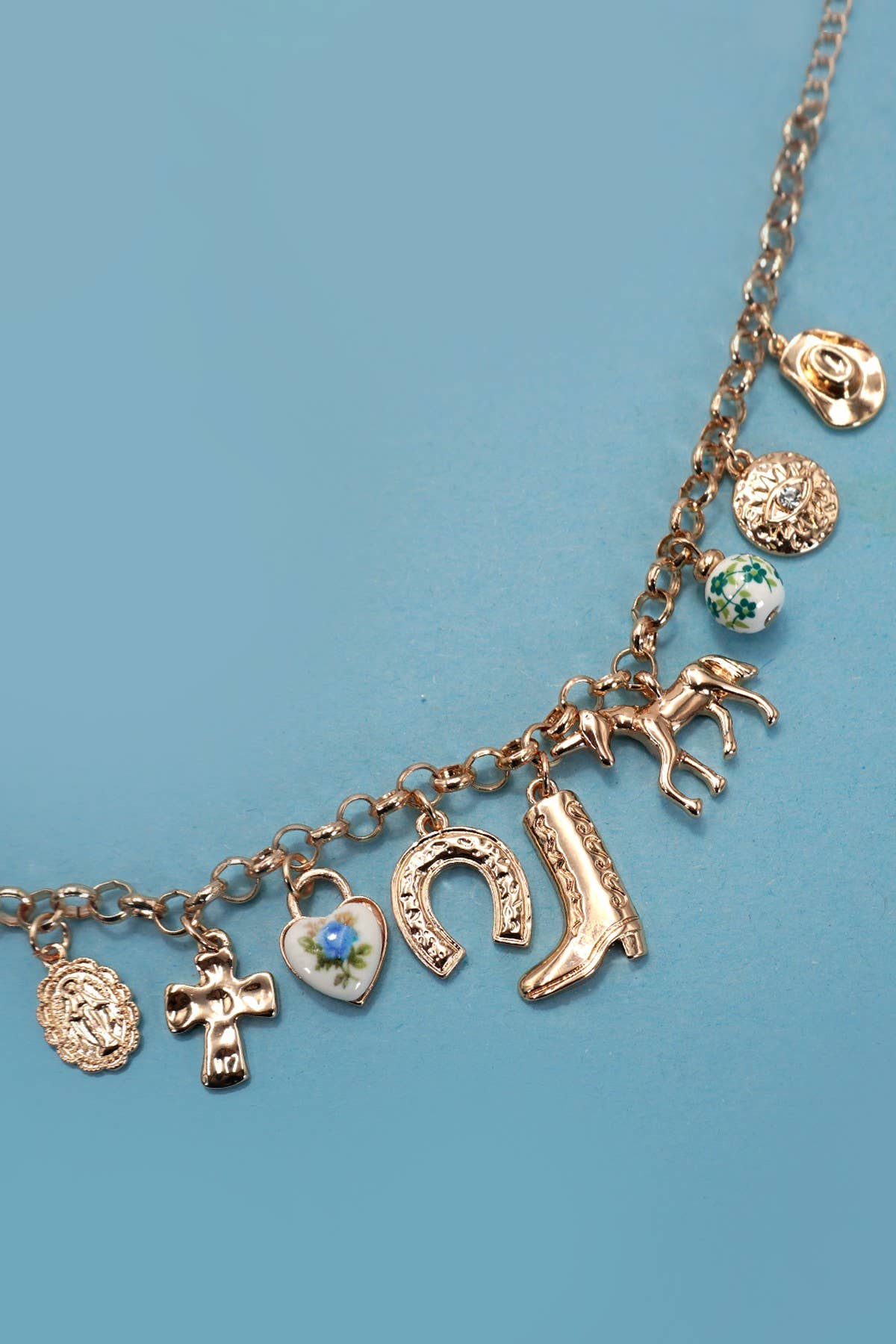 JOSSLYN by wall to wall - CHARM BRACELET - WESTERN BOOT CROSS PORCELAIN | 80B1345