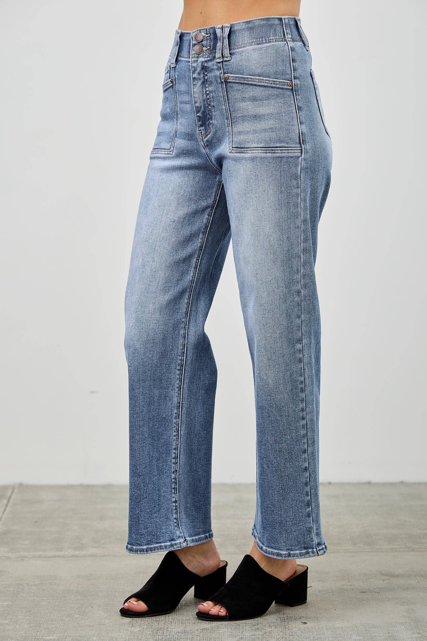 HIGH RISE CROP STRAIGHT WITH DOUBLE BUTTON SAIGE DENIM
