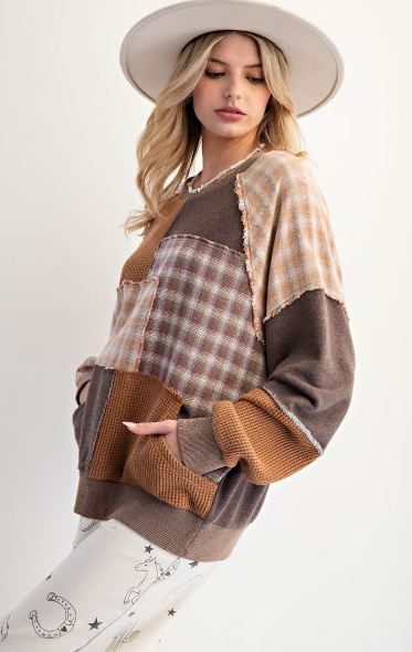 Easel PATCHWORK DESIGN WITH MIXED FABRICS