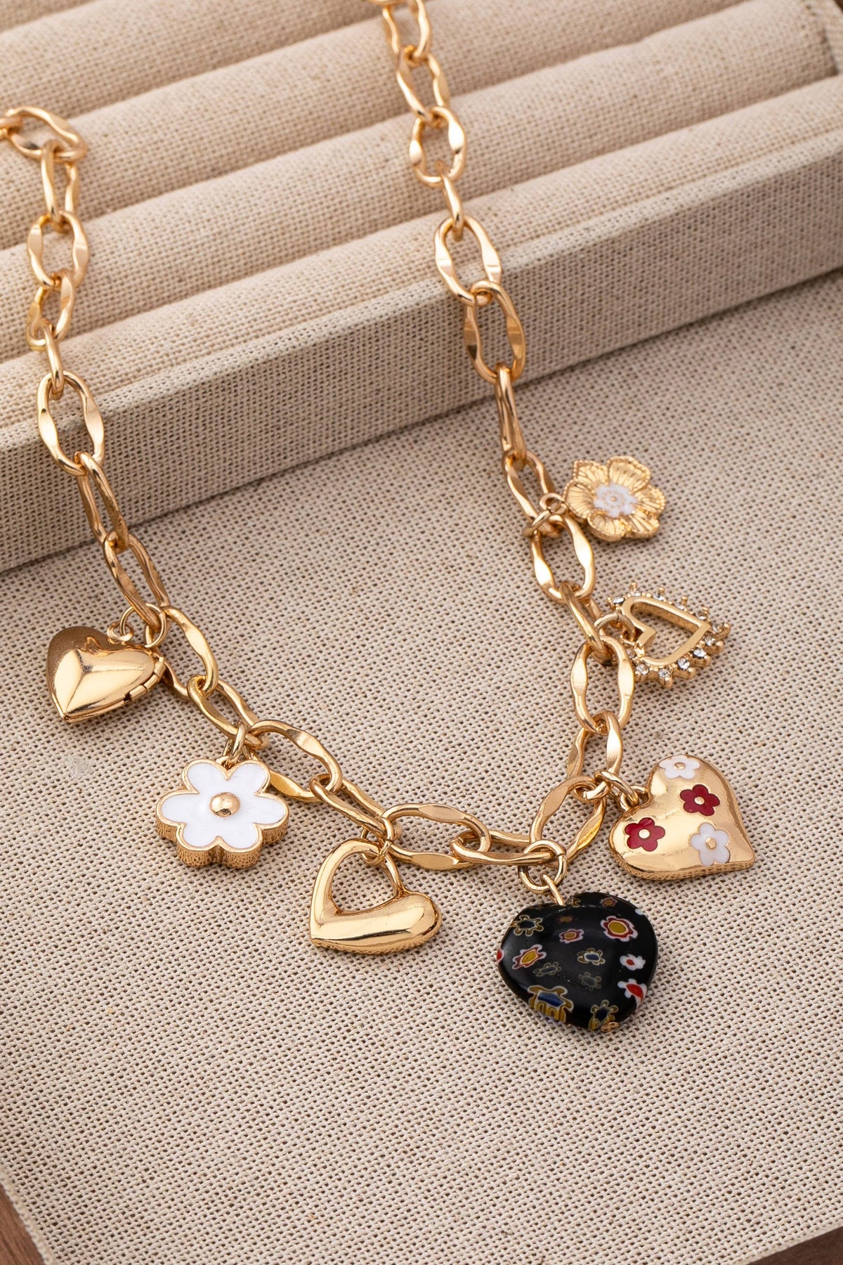 CHARM NECKLACE-HEARTS FLOWER  RHINESTONE