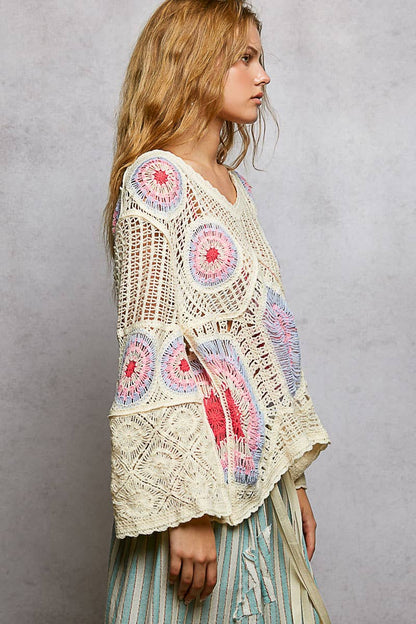 Pol Clothing - V-Neck Granny Circle Motif Scalloped Edge Crochet Top