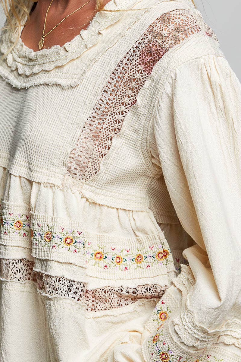 Pol Clothing - Embroidery Lace Contrast Square Neck Long Sleeve top