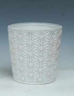 PORCELAIN POT WITH HOLE