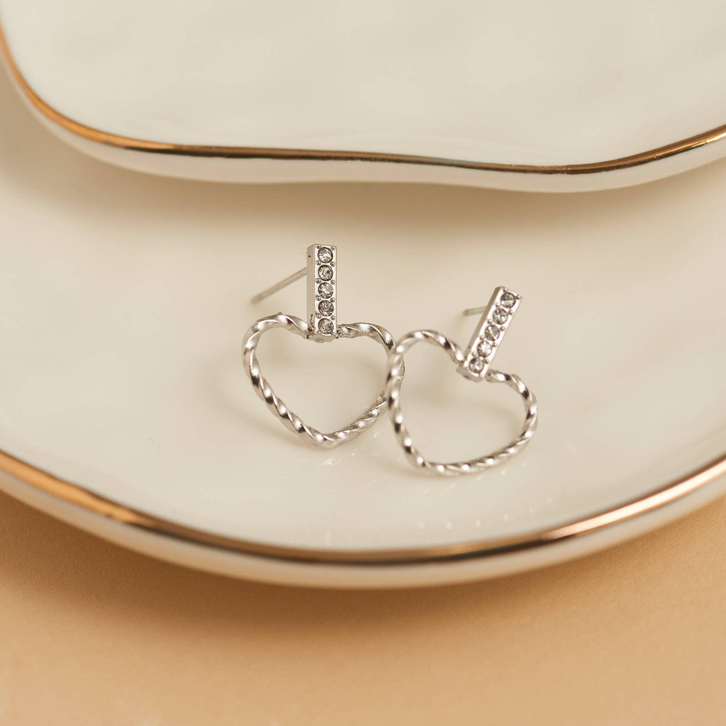 Howard's - Waterproof Earrings Narelle Heart Outline Bar Studs