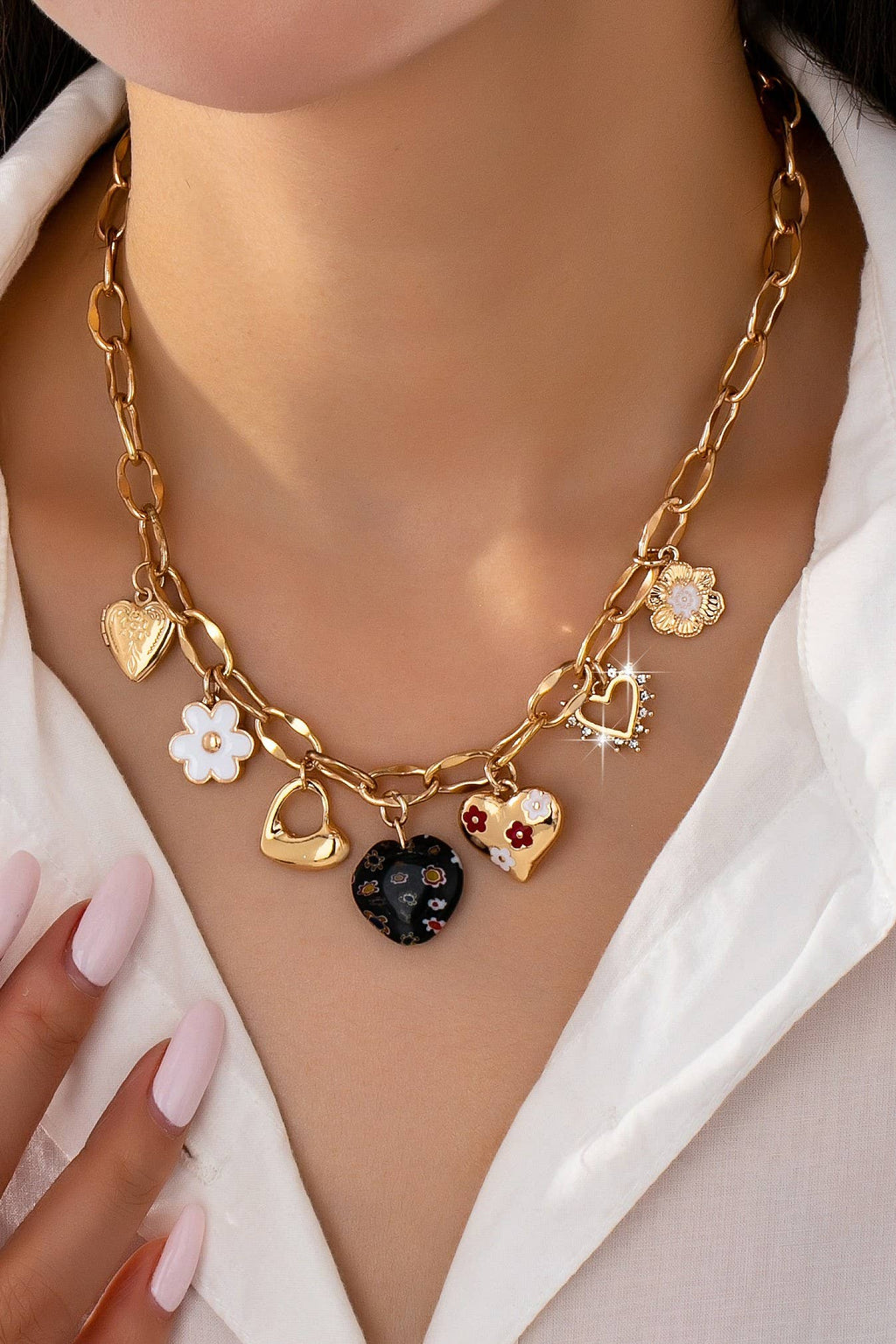CHARM NECKLACE-HEARTS FLOWER  RHINESTONE