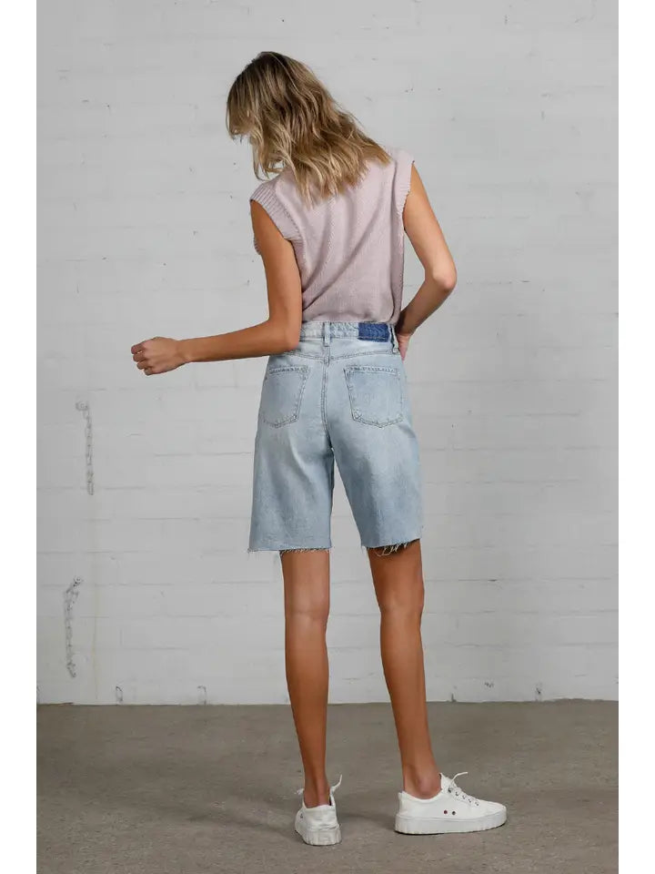 High Rise Acid Wash Bermuda Risen Jeans from Andreas Schnuck Store
