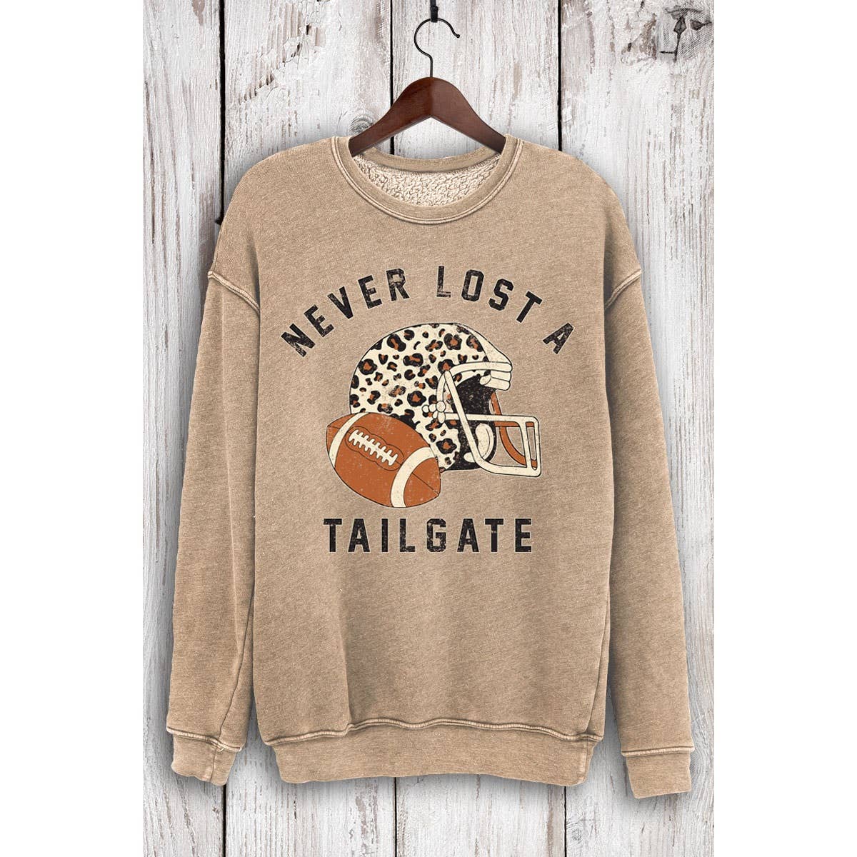 HRTandLUV - NEVER LOST A TAILGATE MINERAL SWEATSHIRTS