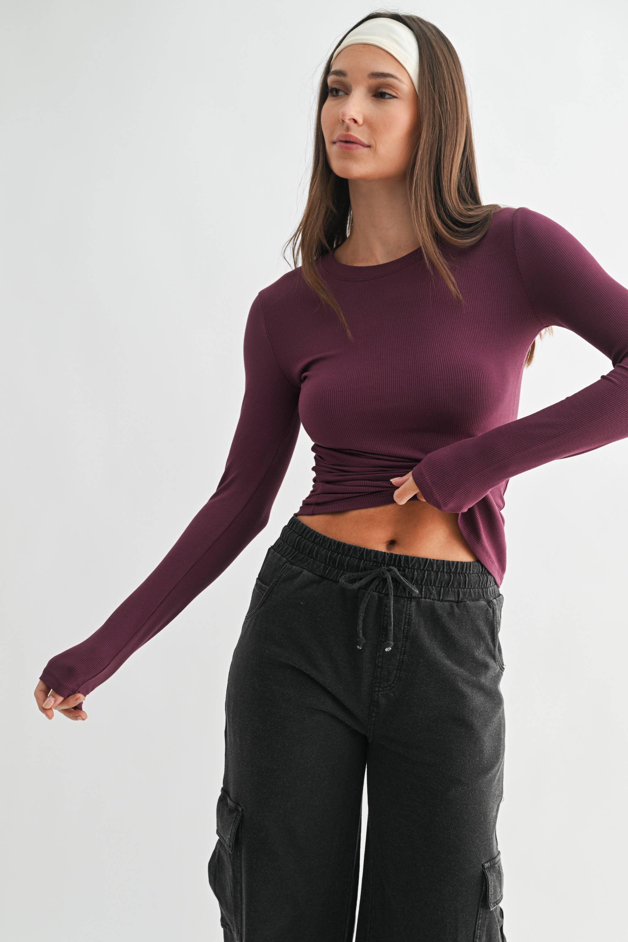Essential Long-Sleeved Micro-Ribbed Athleisure Top Mono-B