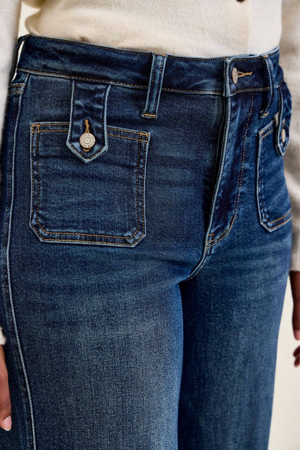 Judy Blue Jeans - HW "LUX" Retro Wide w/ Front Tab Closure DK Fade Indigo