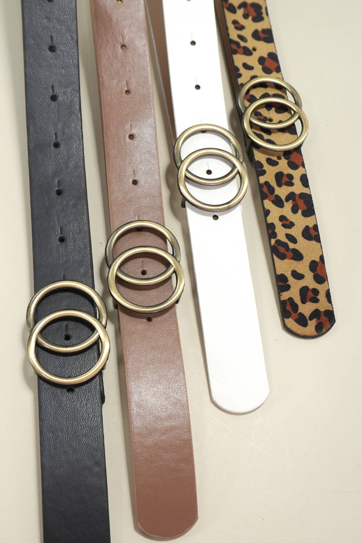 DOUBLE O BUCKLE FAUX LEATHER BELT |