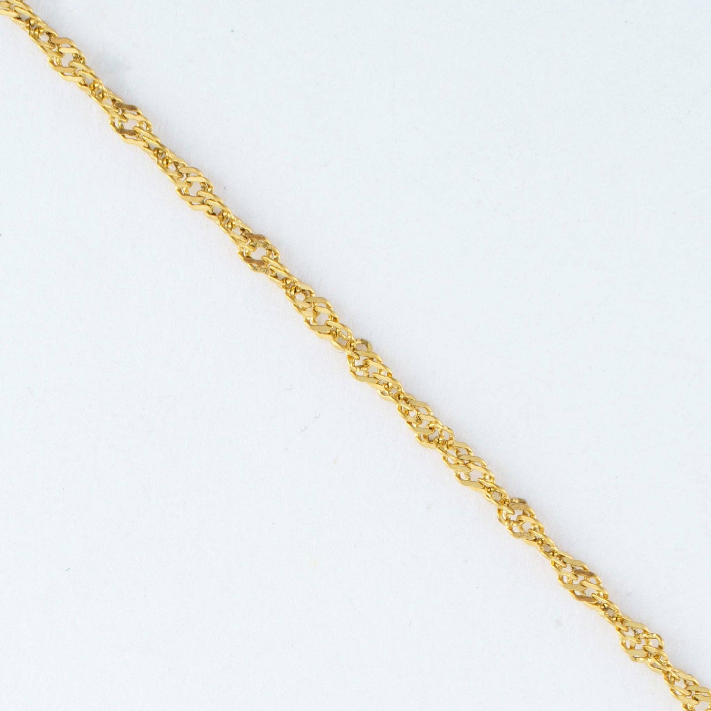 Howard's - Narelle Waterproof Twisted Chain Necklace