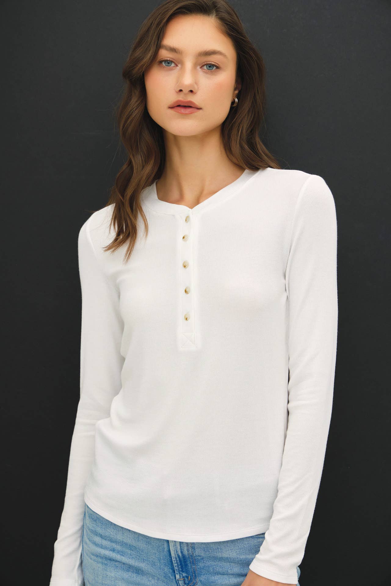 MODAL CLASSIC RIBBED LONGSLEEVE HENLEY BASIC TOP