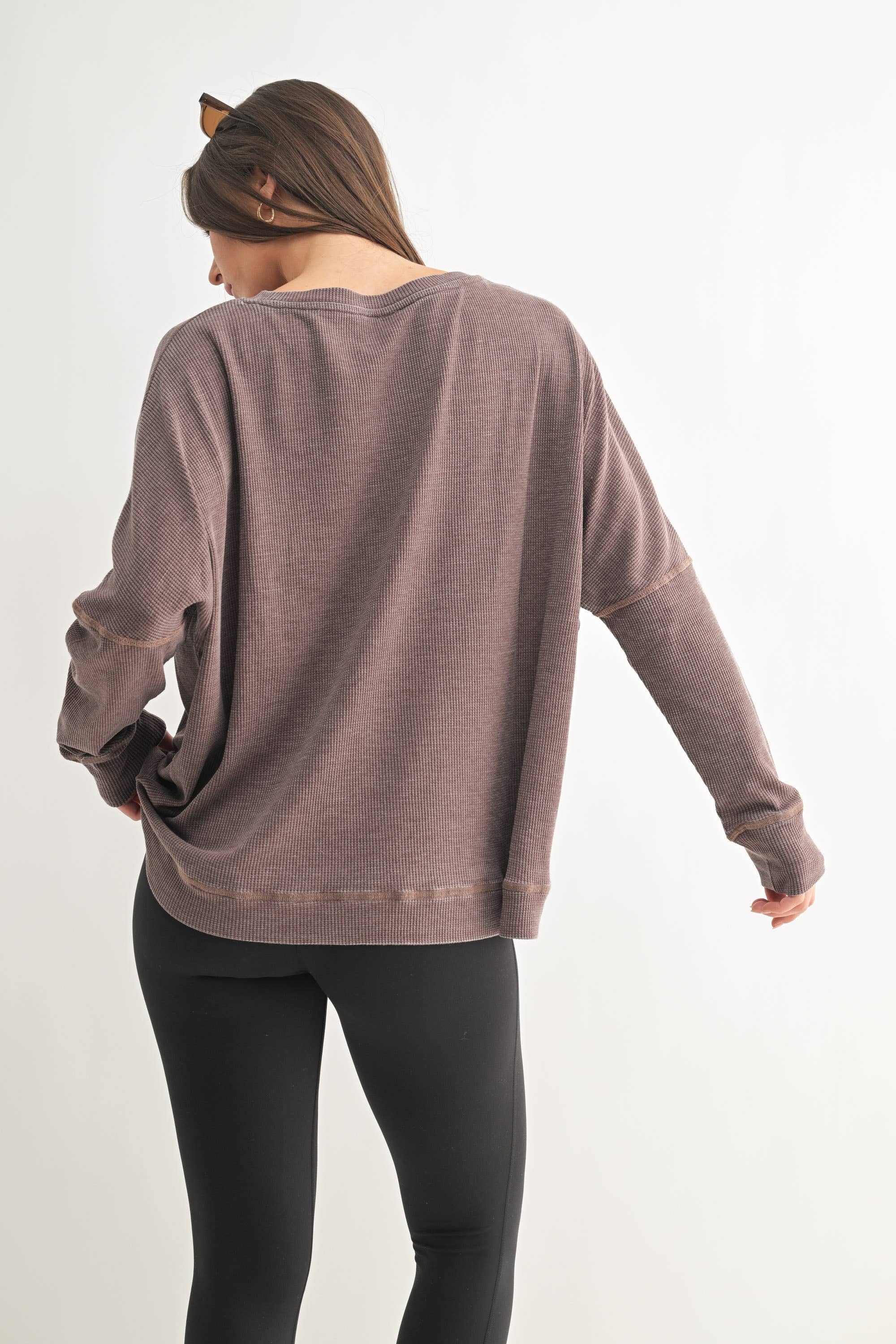 Waffle Ribbed Round Neck Pullover Mono B