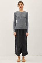MODAL CLASSIC RIBBED LONGSLEEVE HENLEY BASIC TOP