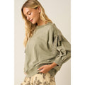 BOW APPLIQUE LONG SLEEVE SWEATSHIRT