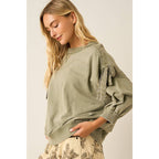 BOW APPLIQUE LONG SLEEVE SWEATSHIRT
