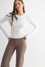 Essential Long-Sleeved Micro-Ribbed Athleisure Top Mono-B