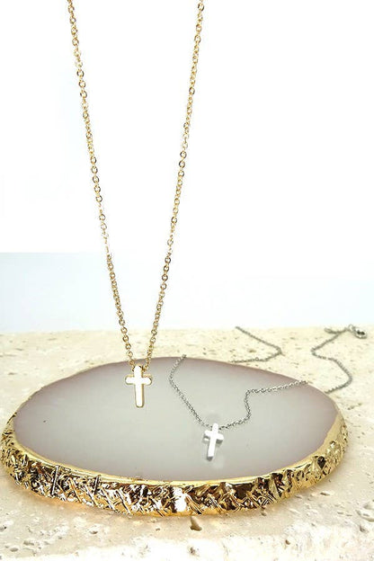 CLASSIC MINI CROSS NECKLACE |