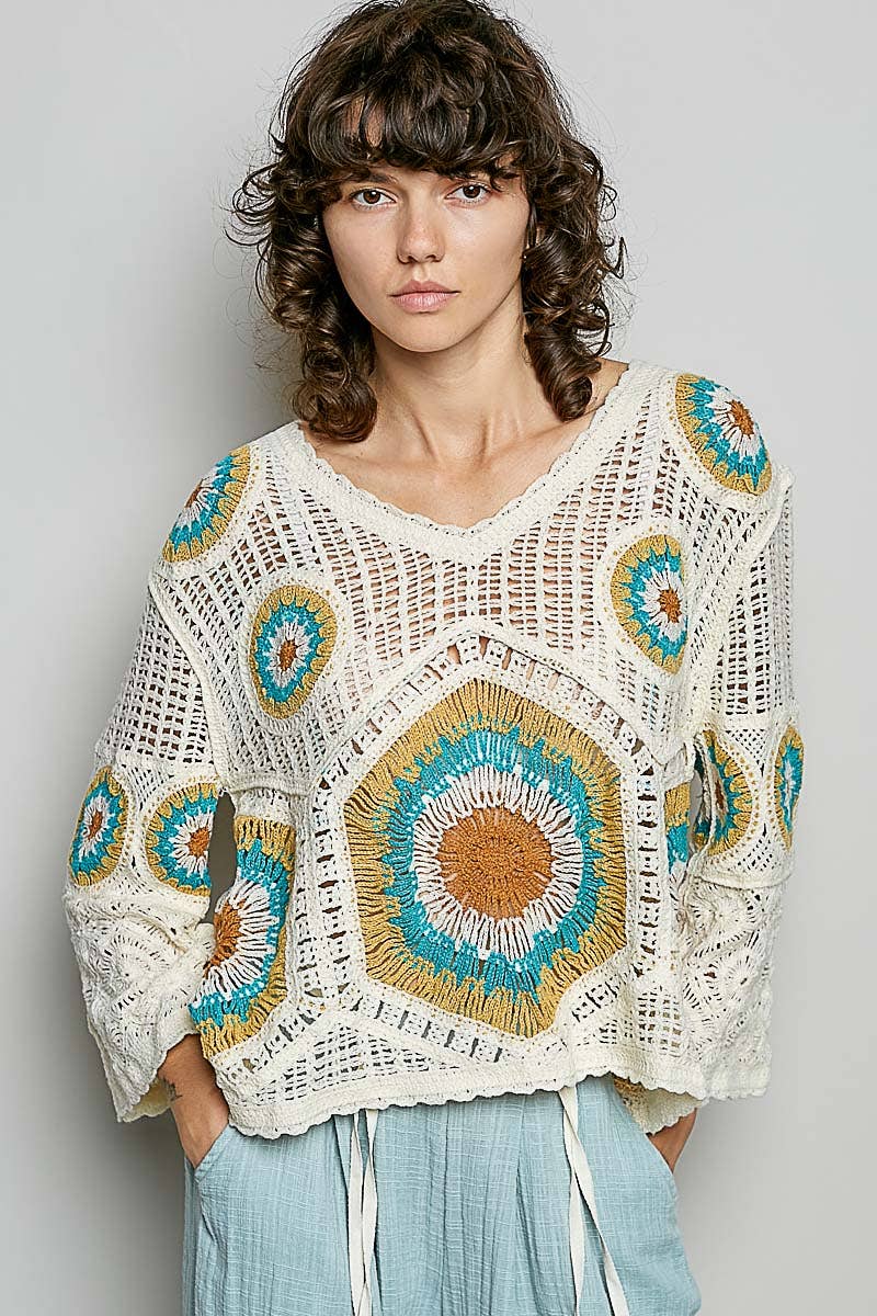 Pol Clothing - V-Neck Granny Circle Motif Scalloped Edge Crochet Top