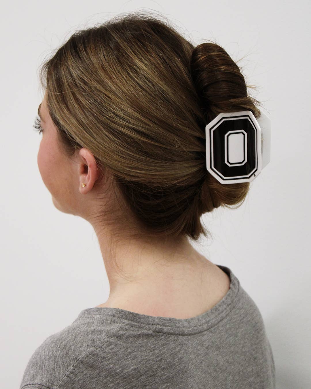 BANDED - Ohio State® O Statement Claw Clip