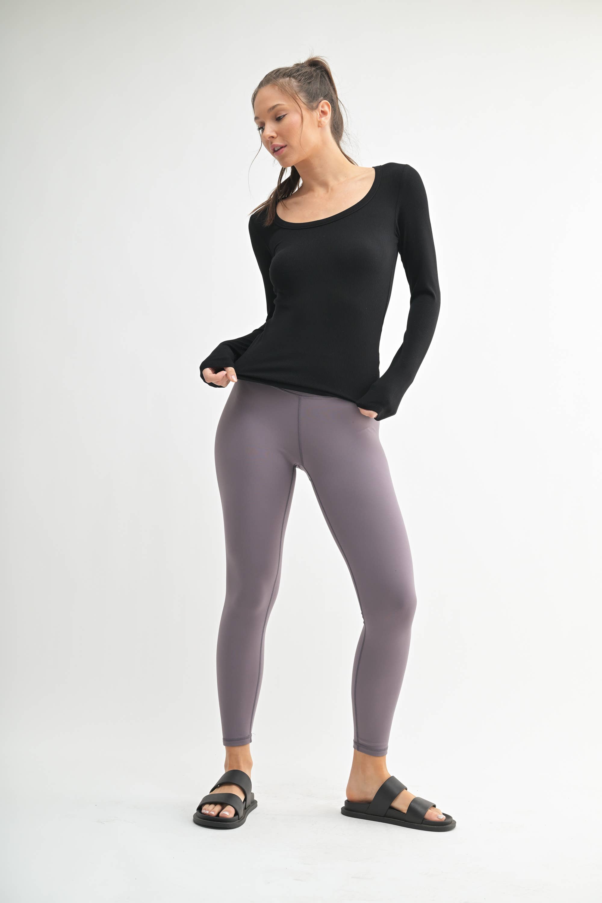 Scoop Neck Micro-Ribbed Long Sleeve Top Mono B