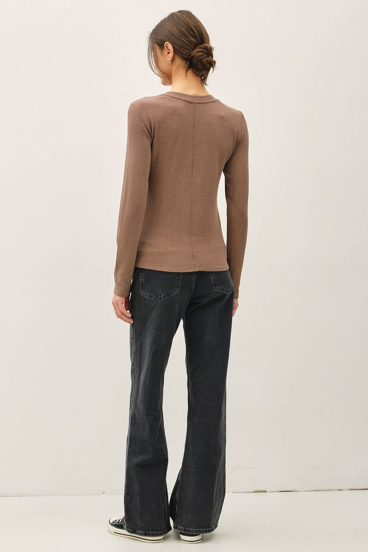 MODAL CLASSIC RIBBED LONGSLEEVE HENLEY BASIC TOP
