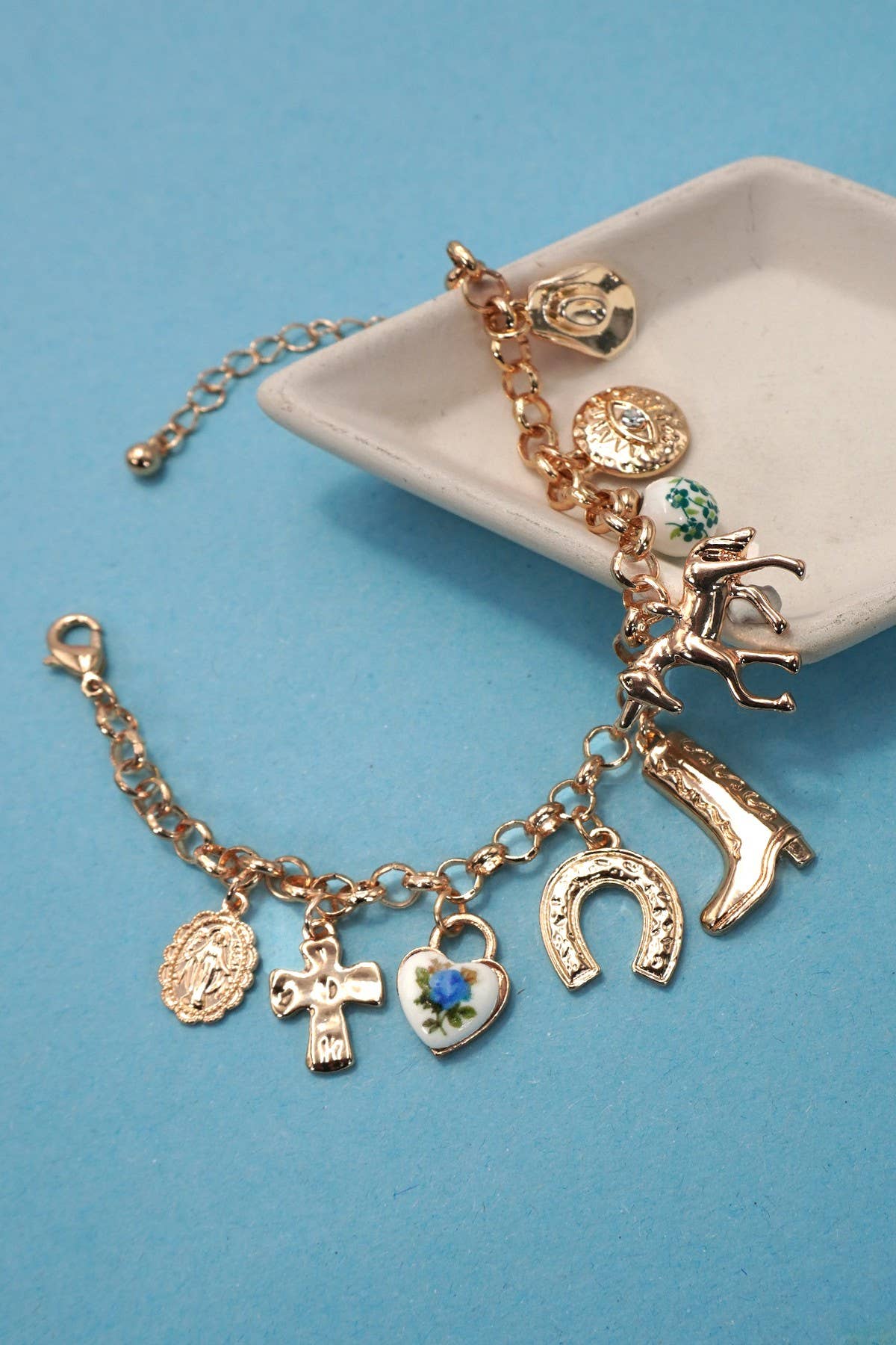 JOSSLYN by wall to wall - CHARM BRACELET - WESTERN BOOT CROSS PORCELAIN | 80B1345