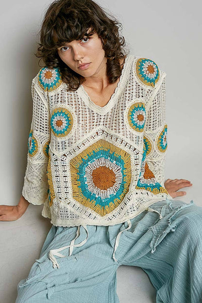 Pol Clothing - V-Neck Granny Circle Motif Scalloped Edge Crochet Top