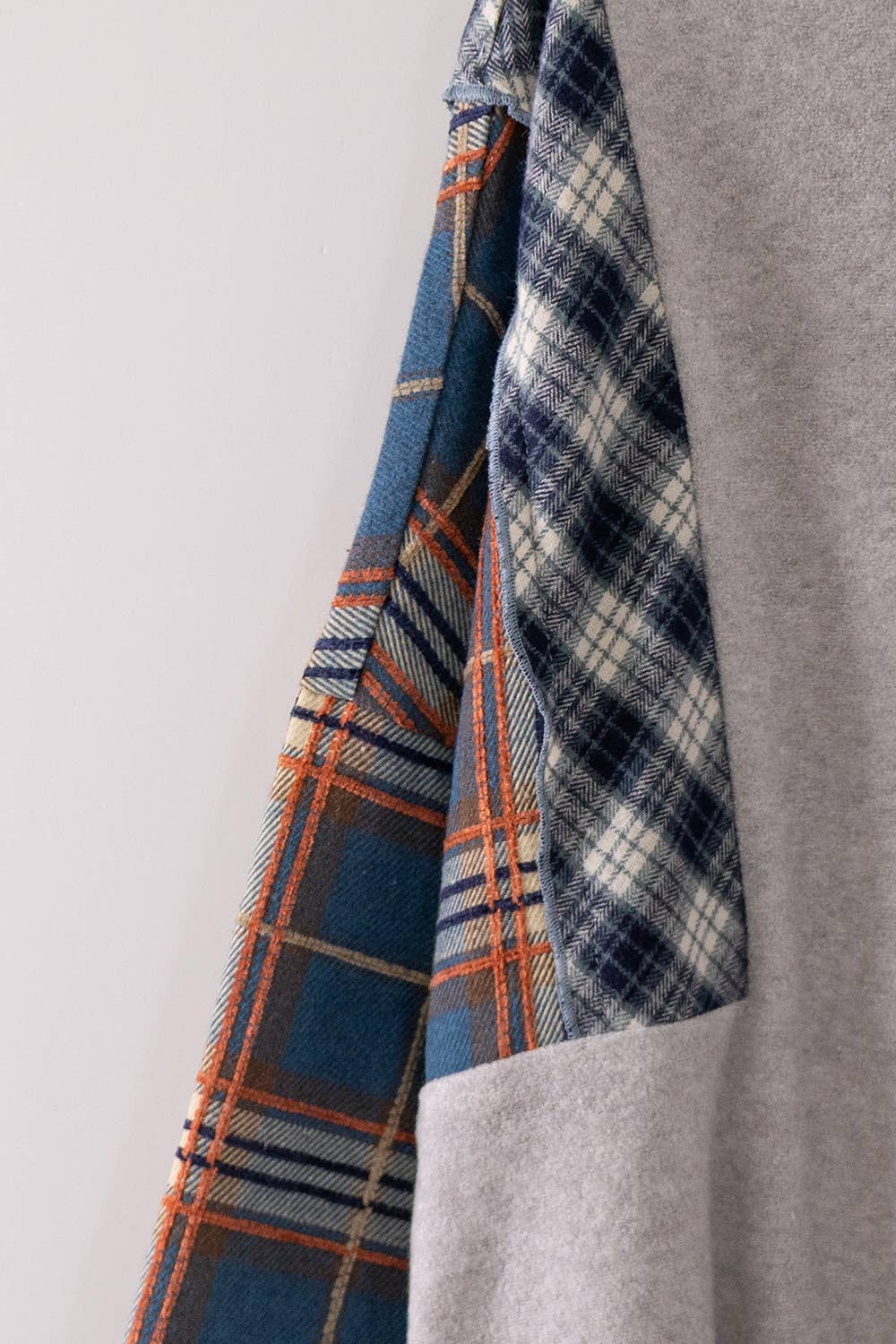 Havanah Contrast Plaid Sleeve Top