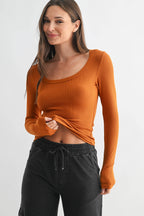 Scoop Neck Micro-Ribbed Long Sleeve Top Mono B