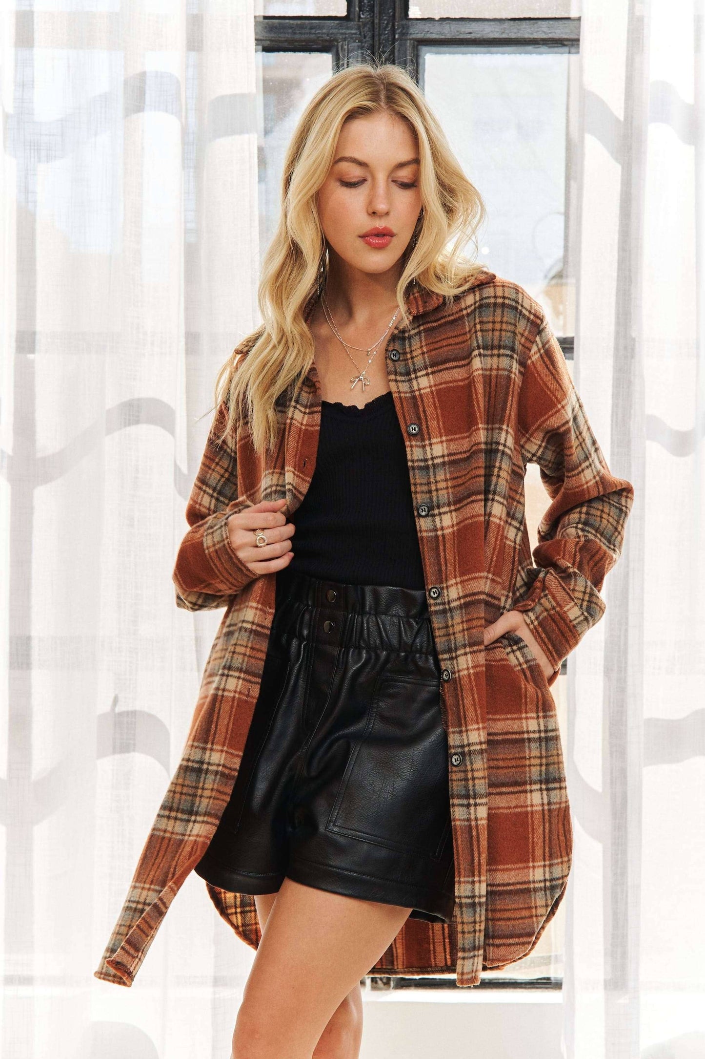 AMORE PLUS SIZE BUTTON DOWN FLANNEL SHACKET