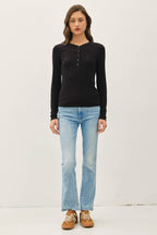 MODAL CLASSIC RIBBED LONGSLEEVE HENLEY BASIC TOP