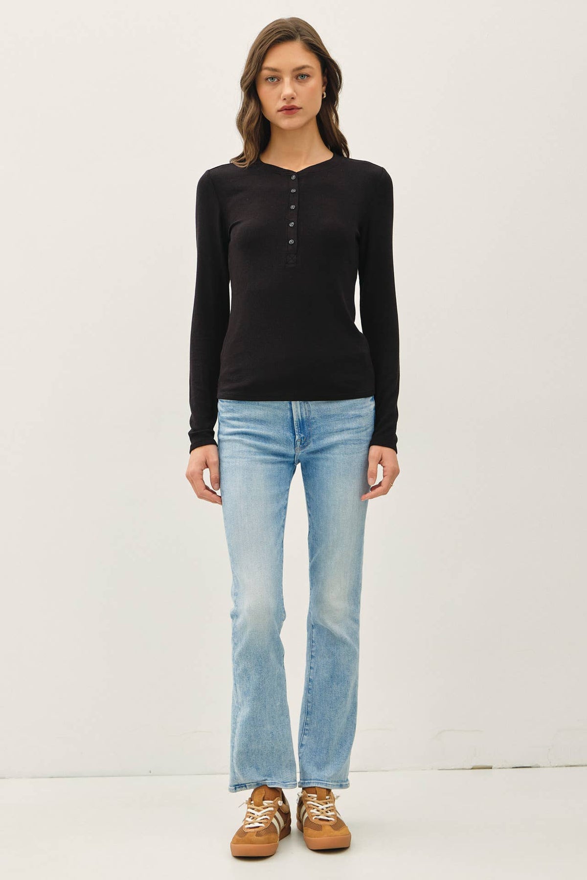 MODAL CLASSIC RIBBED LONGSLEEVE HENLEY BASIC TOP