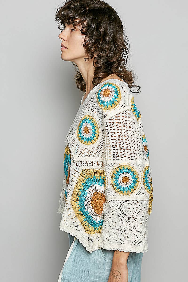 Pol Clothing - V-Neck Granny Circle Motif Scalloped Edge Crochet Top