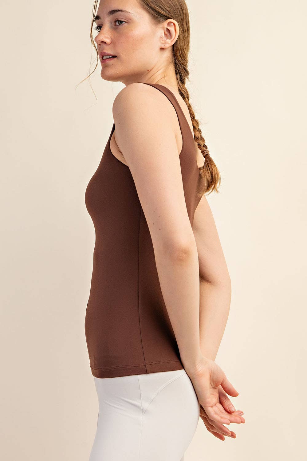 BUTTER FABRIC SQUARE NECKLINE SLEEVELESS TANK TOP