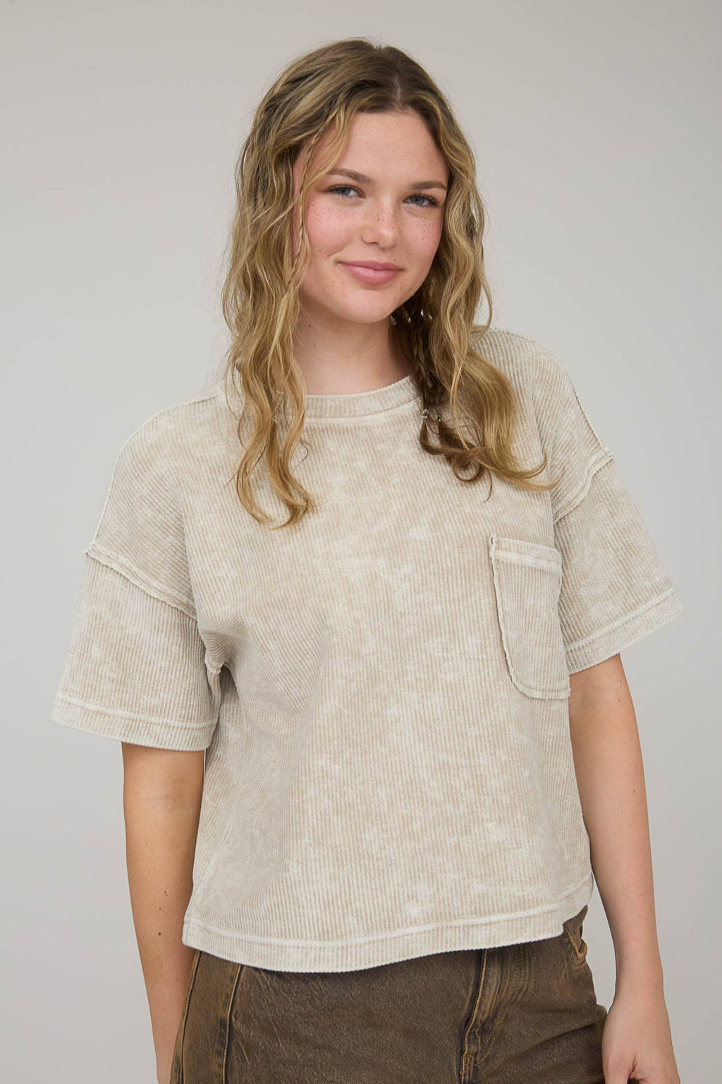 Everyday WASHED RIBBED SHORT SLEEVE TEE WITH POCKET