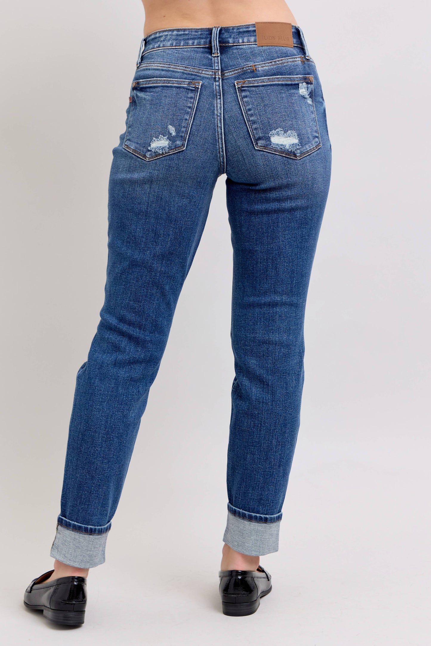 Judy Blue Jeans - Distressed Mid-Rise Boyfriend Fit