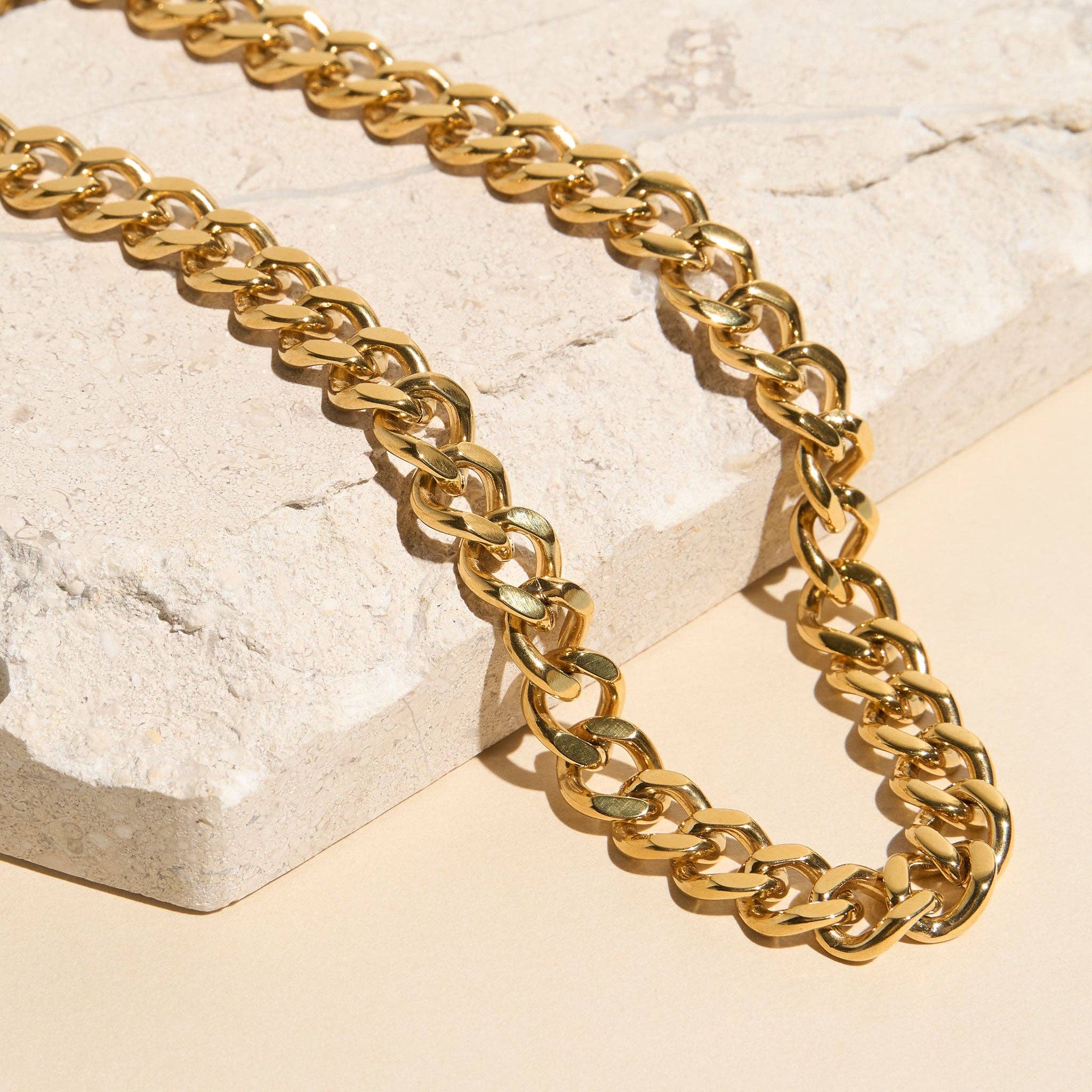 Howard's - Narelle Waterproof 16" Chunky Chain Necklace