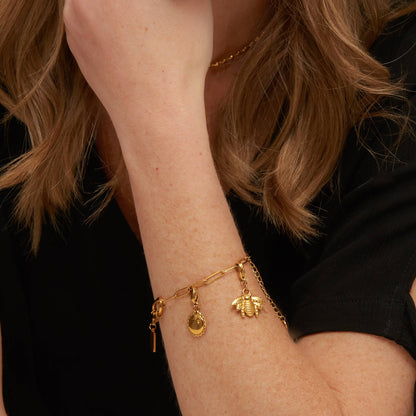 Howard's - Narelle Waterproof 18K Gold Bee Charm