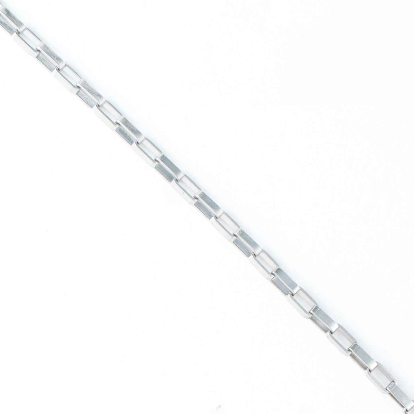 Howard's - Narelle Waterproof 18" Box Chain Necklace