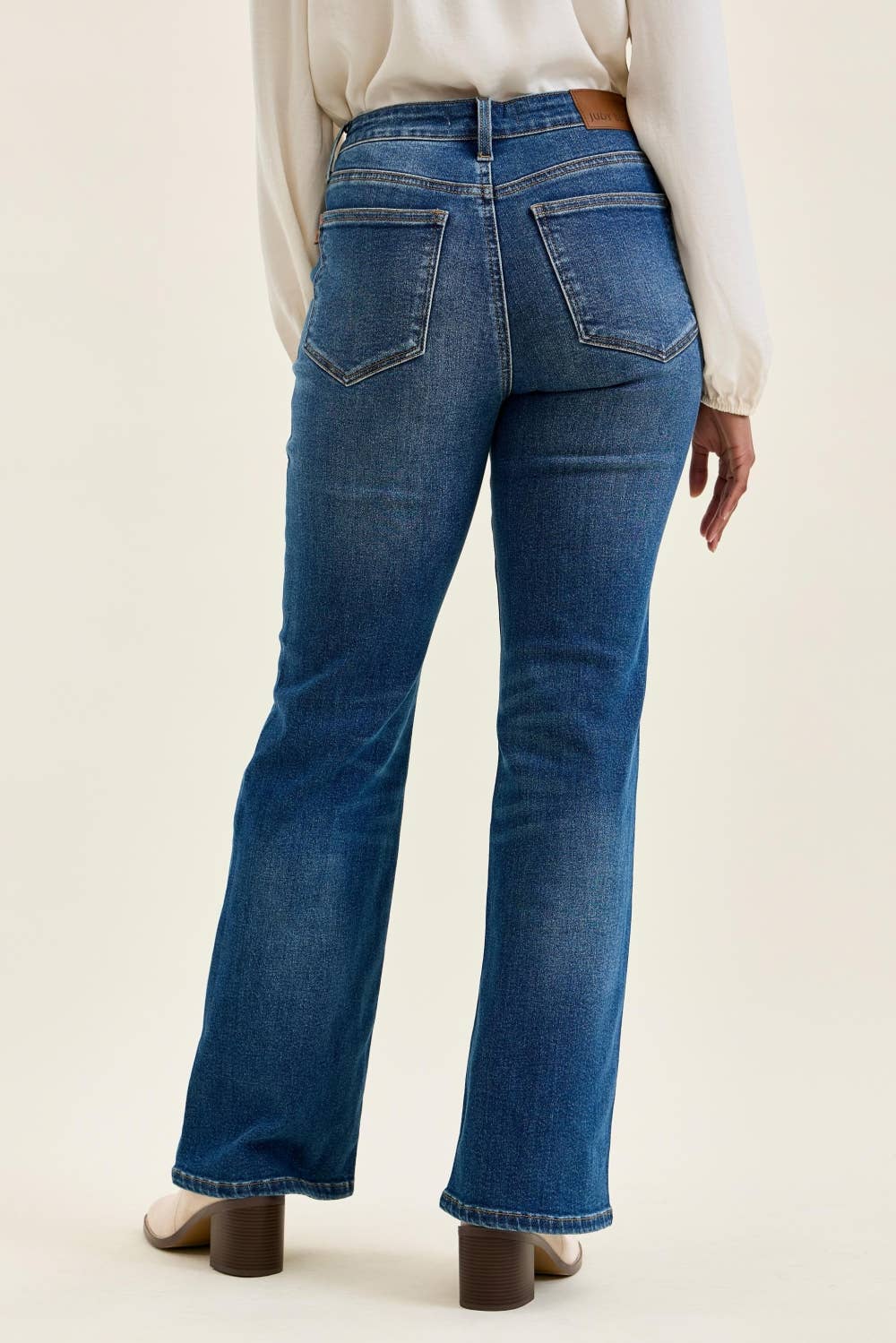 Judy Blue Jeans - MR TC DAISY Bootcut w/ Cowboy Boot Stitching MD Saddle Blue