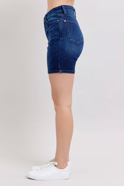 Judy Blue Jeans - V-Front Dark Wash Bermuda