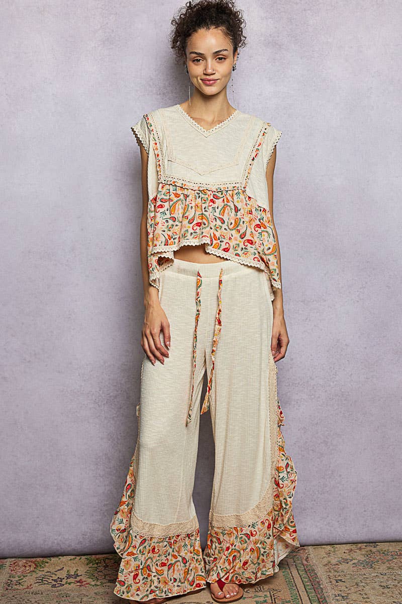 Pol Clothing - V-neck Floral Pattern Trim Ruffle Rib Knitted Sleeveless Top