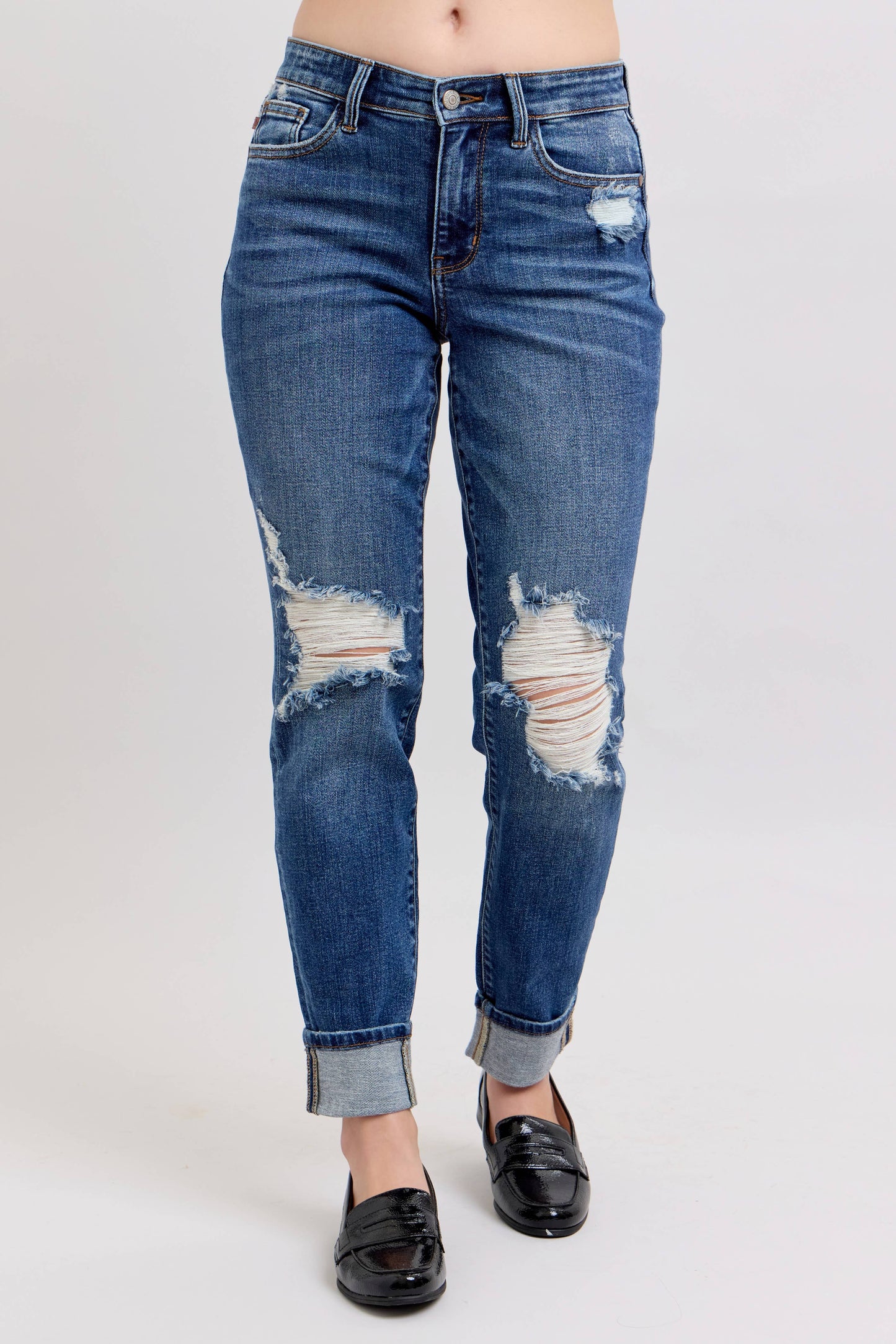 Judy Blue Jeans - Distressed Mid-Rise Boyfriend Fit
